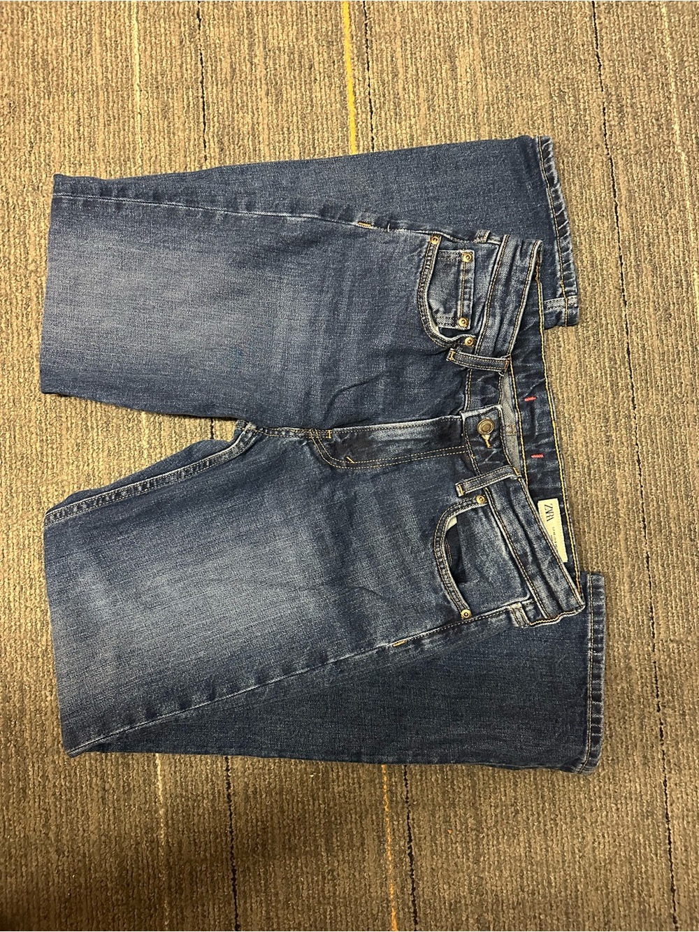 Zara Women's Straight Leg Jeans in Medium Blue Denim